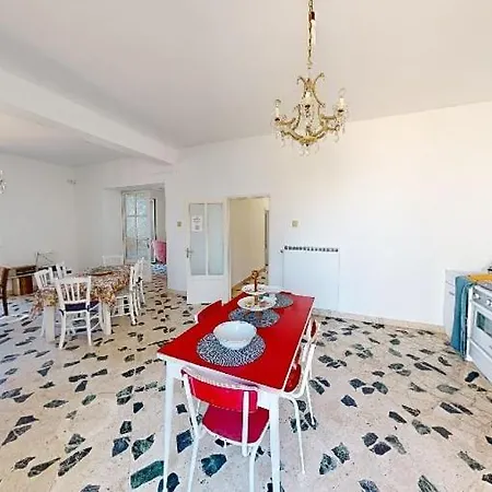 Studioarcodia- *