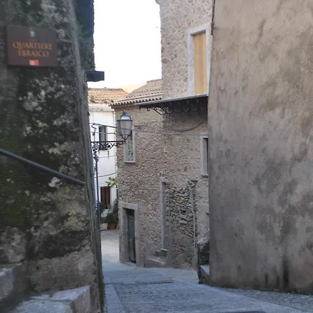Alojamento de Acomodação e Pequeno-almoço Studioarcodia- 3*